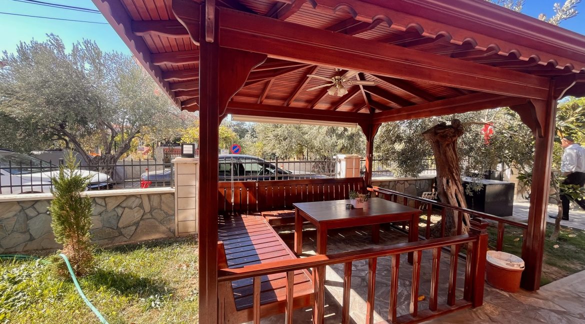 Sahil Mahallesi’nde Kiralık 3+1 Eşyalı Giriş Kat Daire
