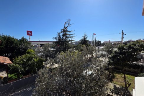 Küçükkuyu'da Nezih Bir Muhitte Satılık 2+1 Daire (12)