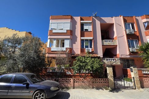Küçükkuyu'da Nezih Bir Muhitte Satılık 2+1 Daire (28)