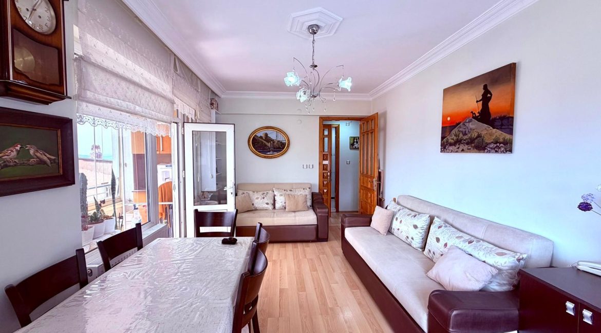 Altınoluk'ta Satılık Leb-i Derya Manzaralı 1+1 Daire  (11)