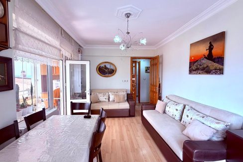 Altınoluk'ta Satılık Leb-i Derya Manzaralı 1+1 Daire  (11)