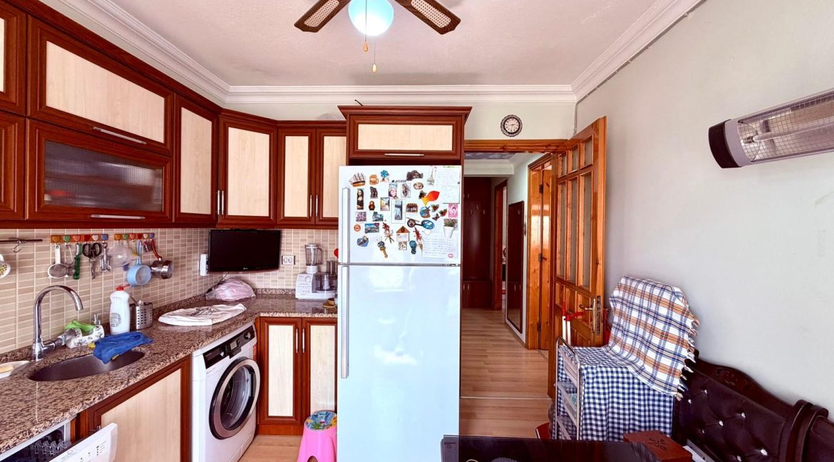 Altınoluk'ta Satılık Leb-i Derya Manzaralı 1+1 Daire  (3)