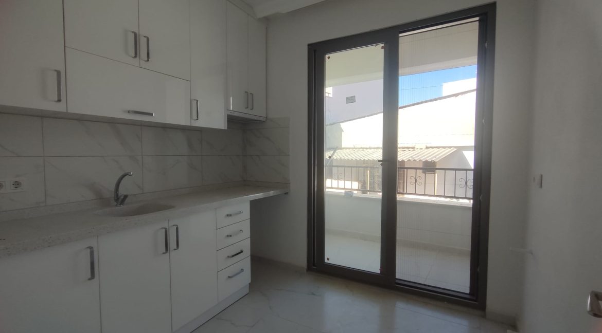 Küçükkuyu'da Kiralık Sıfır Daireler (28)