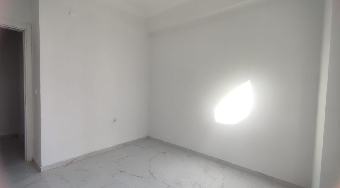 Küçükkuyu'da Kiralık Sıfır Daireler (3)