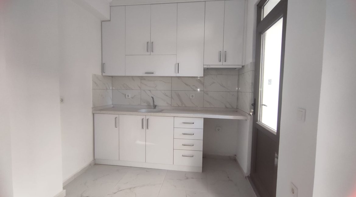 Küçükkuyu'da Kiralık Sıfır Daireler (8)