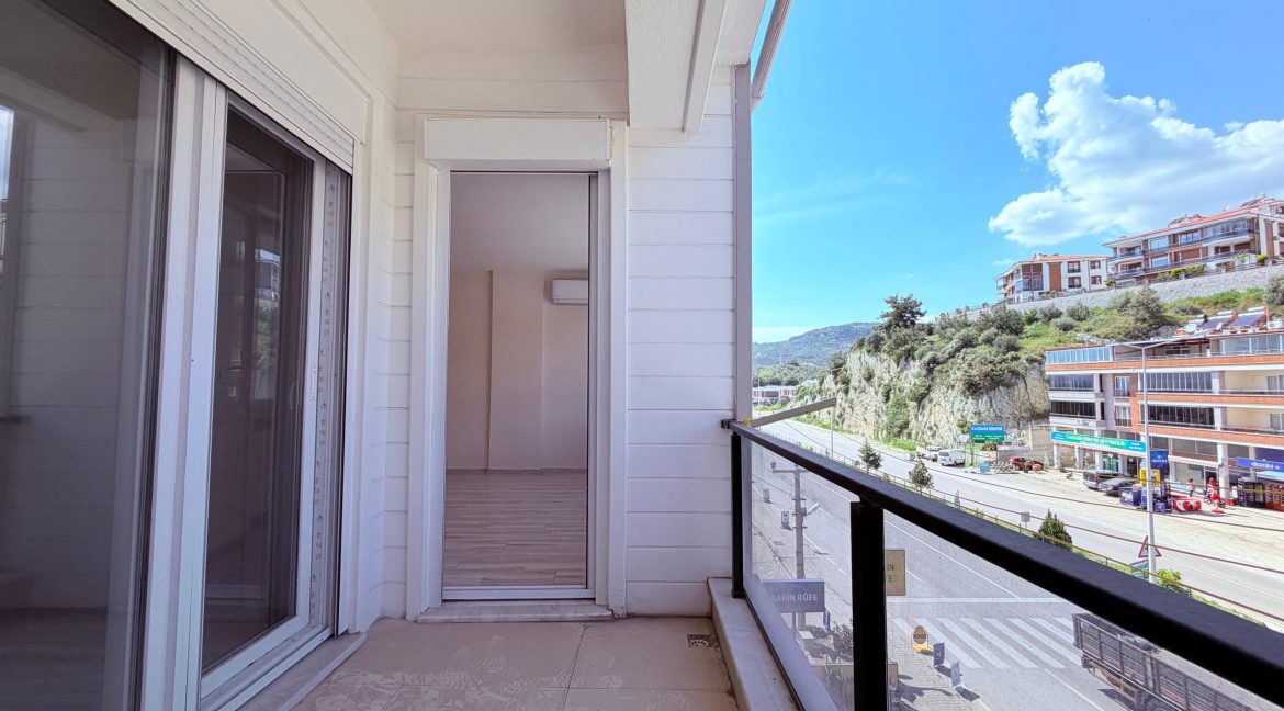 Sahil Mahallesi’nde Satılık Deniz Manzaralı 3+1 DubleksWhatsApp Image 2026-04-22 at 13.38.48 (25)