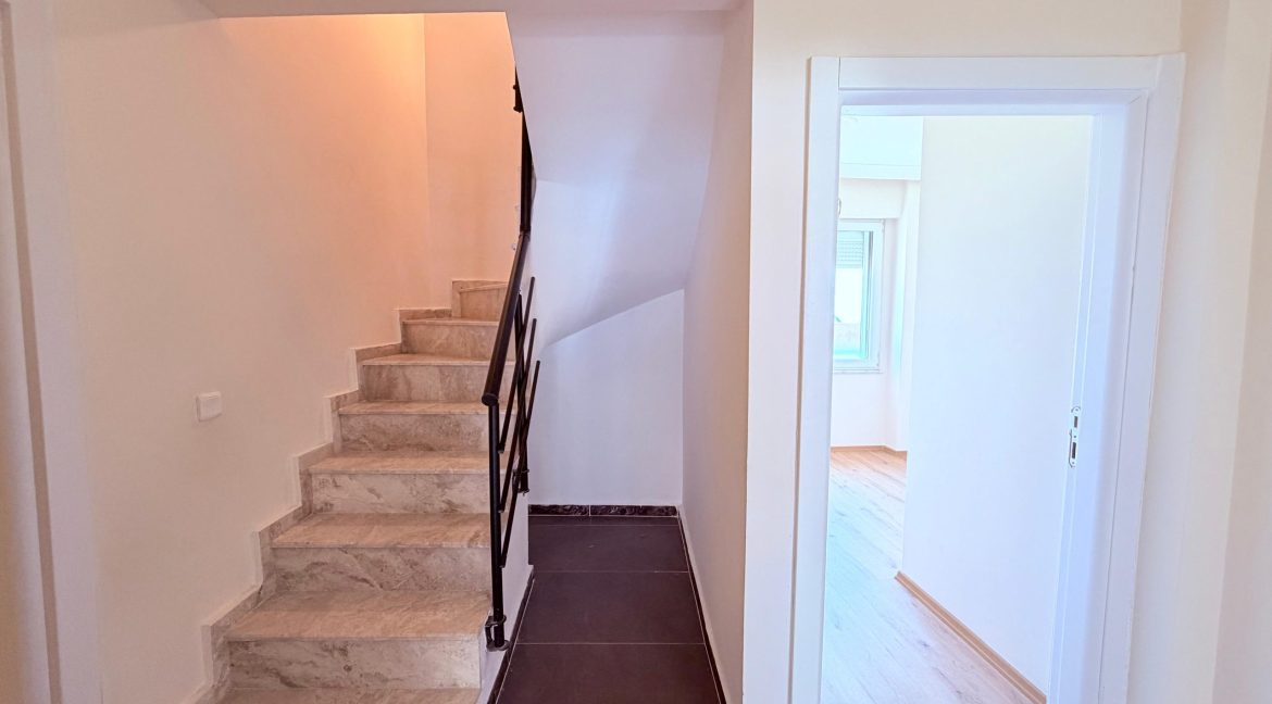 Sahil Mahallesi’nde Satılık Deniz Manzaralı 3+1 DubleksWhatsApp Image 2026-04-22 at 13.38.48 (30)