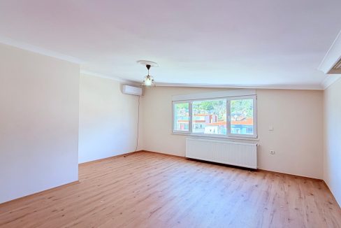 Sahil Mahallesi’nde Satılık Deniz Manzaralı 3+1 DubleksWhatsApp Image 2026-04-22 at 13.38.48 (6)