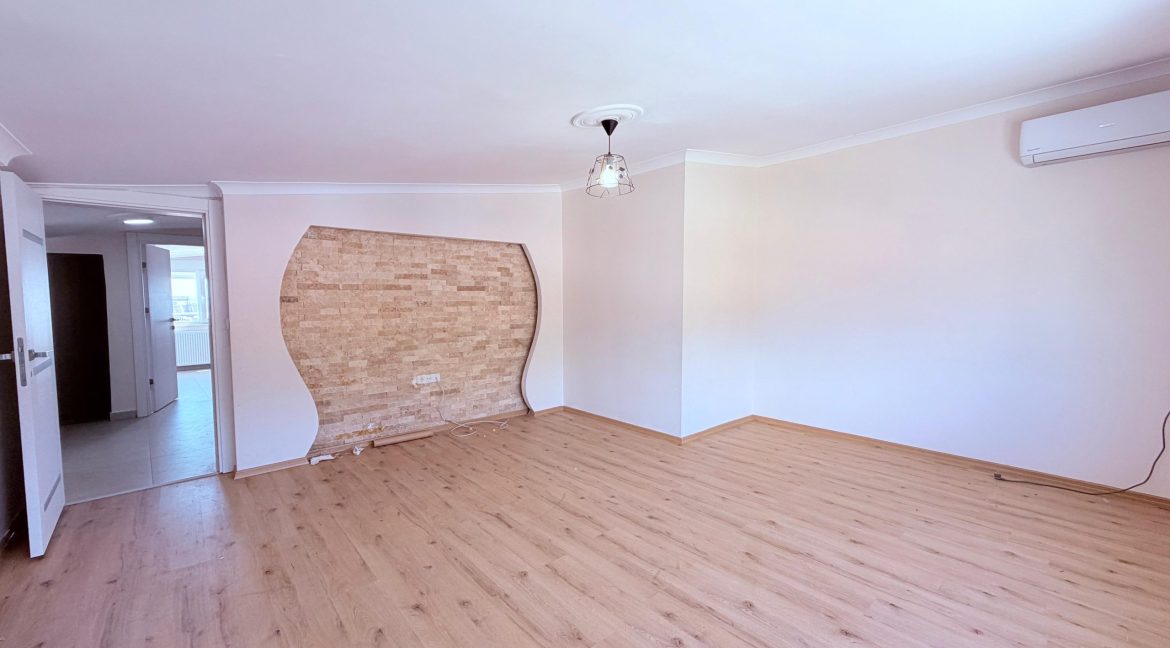 Sahil Mahallesi’nde Satılık Deniz Manzaralı 3+1 DubleksWhatsApp Image 2026-04-22 at 13.38.48 (7)