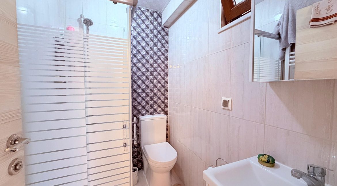 Küçükkuyu Gökçepe Mahallesi’nde Satılık 3+1 Kat Dubleksi