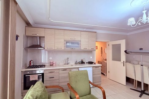 Küçükkuyu'da Satılık 1+1 Bahçe Katı Daire