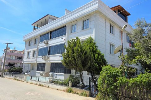 Küçükkuyu'da Satılık 2+1 Daire