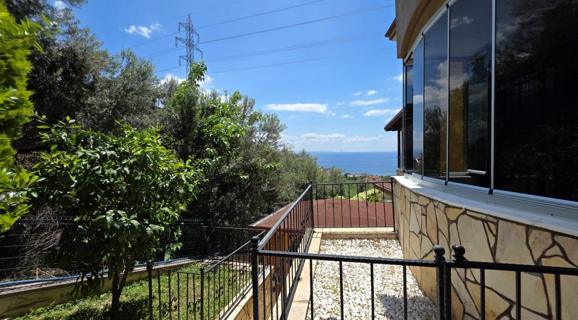 Ultra Lüks Eşyalı Deniz Manzaralı Satılık Müstakil Villa (2)