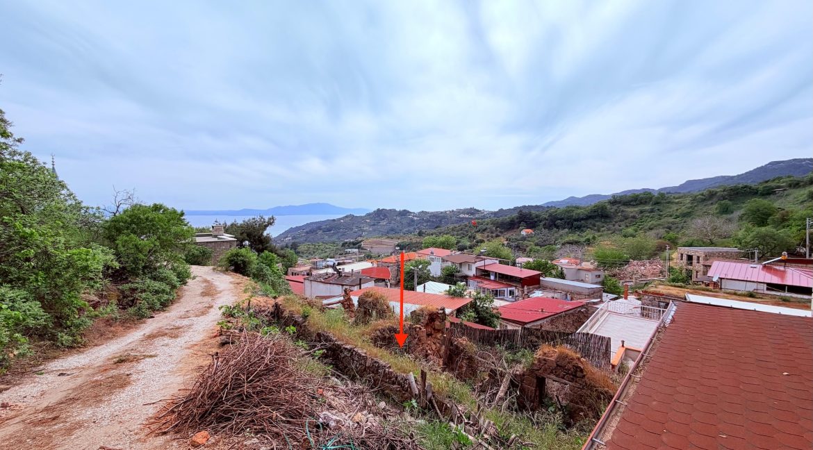 Assos Kayalar Köyü’nde Satılık 192 m² İmarlı Arsa
