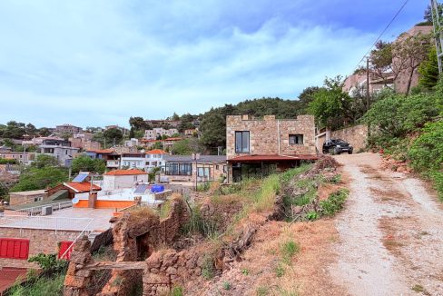 Assos Kayalar Köyü’nde Satılık 192 m² İmarlı Arsa