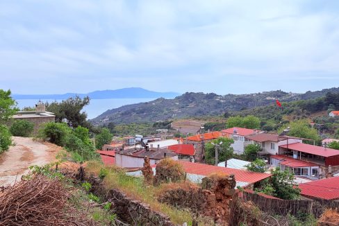 Assos Kayalar Köyü’nde Satılık 192 m² İmarlı Arsa