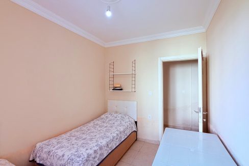 Mıhlı Mahallesi'nde Satılık 2+1 Bahçe Katı Daire